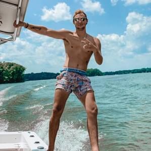 Meet your Posher, Landon